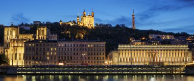 gece tarafından Lyon