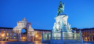 Kral heykeli joze ı akşam aydınlatma