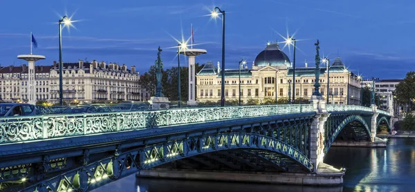 Famous bridge and University in Lyon — Stock Photo, Image