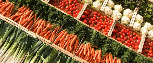 Hortalizas en el mercado —  Fotos de Stock