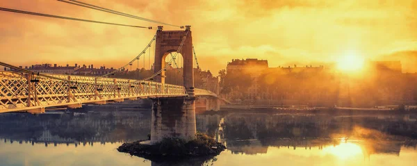 Alba sul ponte pedonale — Foto Stock