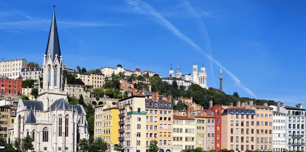 Horisontell vy av saone-floden i lyon staden — Stockfoto