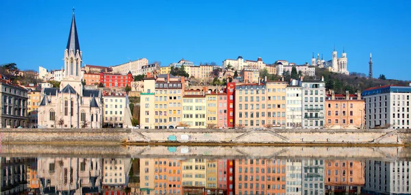 Slavný pohled řeky saone ve městě lyon — Stock fotografie