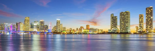 Vista de Miami al atardecer — Foto de Stock