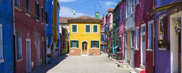 Beautiful street in Burano — Stock Photo, Image