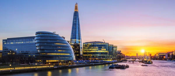 New London city hall at sunset — Stock Photo, Image