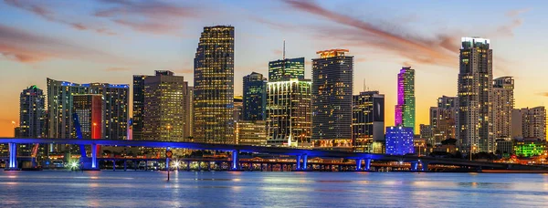 Город Майами Флорида, летний закат Стоковое Фото