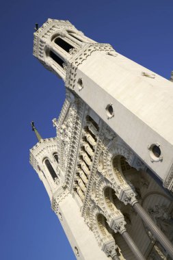 Notre-Dame de Fourviere, Lyon ünlü Bazilikası.