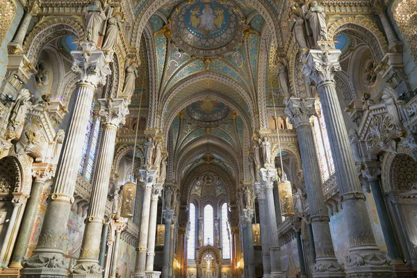 Interior of Notre Dame de Fourviere basilica — Stock Photo, Image