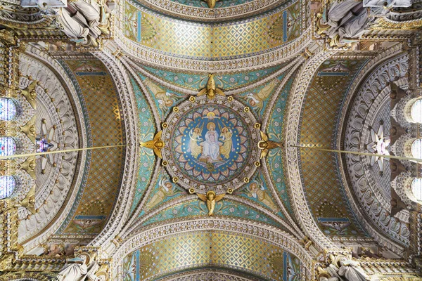 Pinturas y detalles de la basílica de Notre Dame de Fourviere, Lyon —  Fotos de Stock