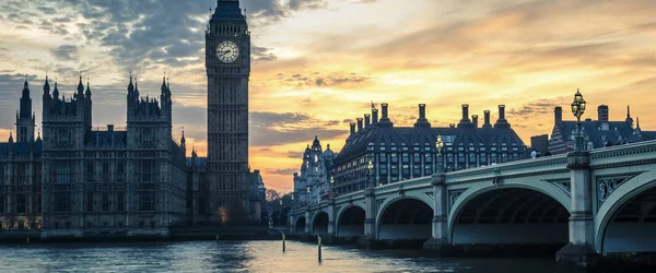 Westminster Bridge at sunset, London, UK — Stock Photo, Image