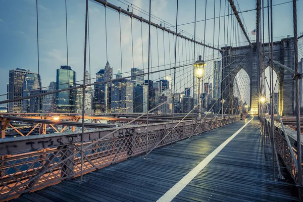 Brooklyn Bridge nattetid — Stockfoto