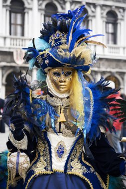 Venedik Karnavalı, sarı maske, İtalya