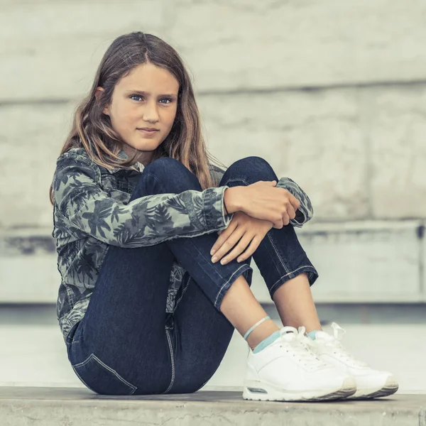 Portrait Beautiful Teenage Girl — Stock Photo, Image