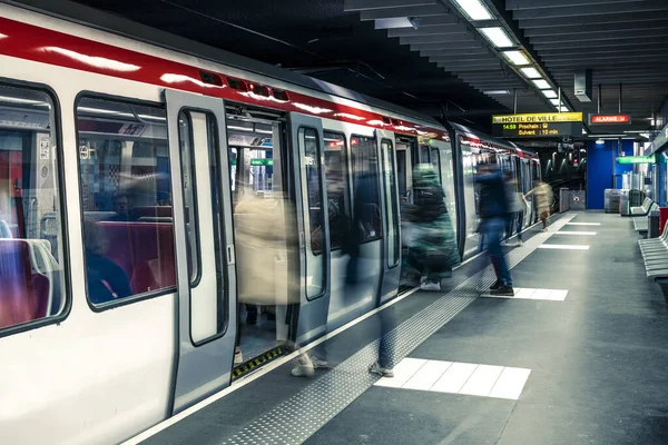 Lyon Şehrindeki Metro Istasyonu Fransa — Stok fotoğraf