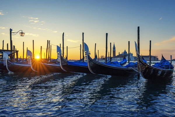 Gondoler Ved Soloppgang Venezia Italia – stockfoto