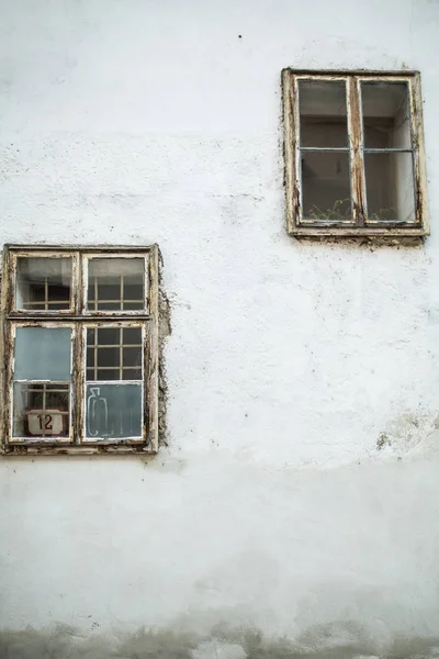 Ősi fal textúra a régi ablakok, vintage stílusú, tapéta grunge koncepció Stock Fotó