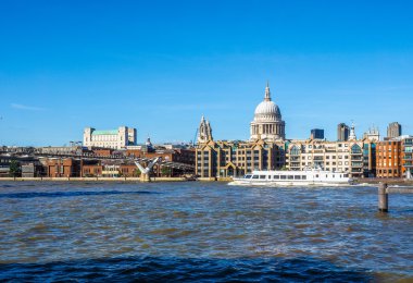 (Hdr Londra'da Thames Nehri)
