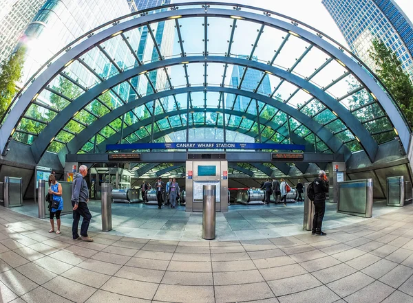 Estación de metro Canary Wharf en Londres (HDR ) — Foto de Stock