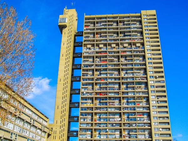 Trellick Tower v Londýně (Hdr) — Stock fotografie