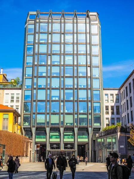 Torre tirrena in Mailand (hdr)) — Stockfoto
