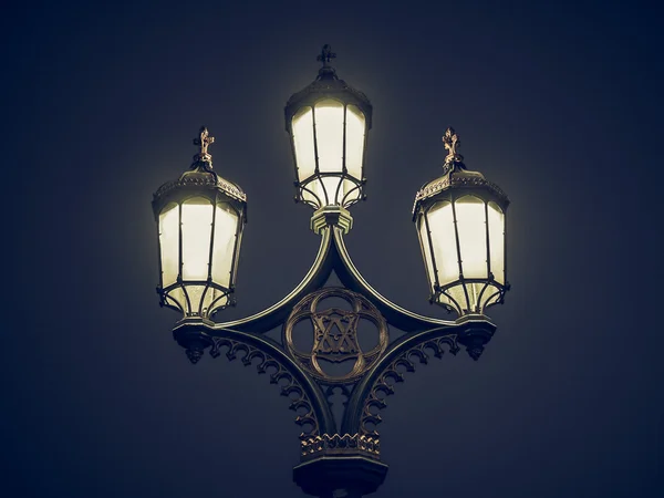 Вінтажний вигляд Вулична лампа — стокове фото