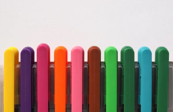 Цветные маркированные ручки — стоковое фото