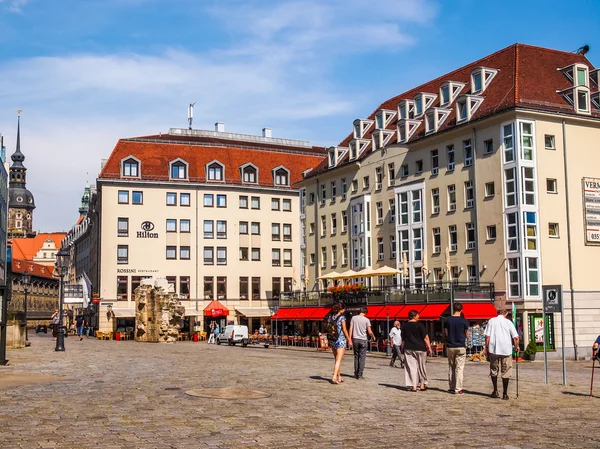 Neumarkt Dresden（人类发展报告处）) — 图库照片