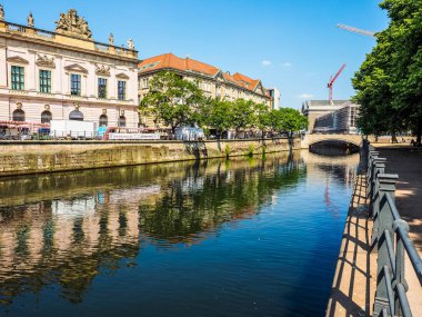 Berlin (Hdr Spree Nehri)
