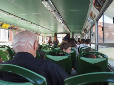 Venedik 'teki su otobüsü durağı