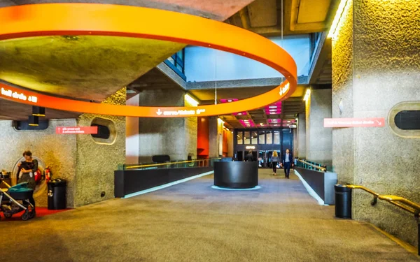 Barbican center in london (hdr) — Stockfoto