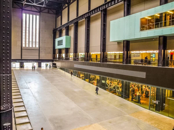 Tate Modern Turbine Hall in London (HDR) — Stock Photo, Image