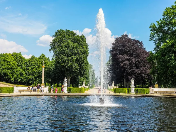 Schloss Sanssouci i Potsdam (HDR) ) – stockfoto