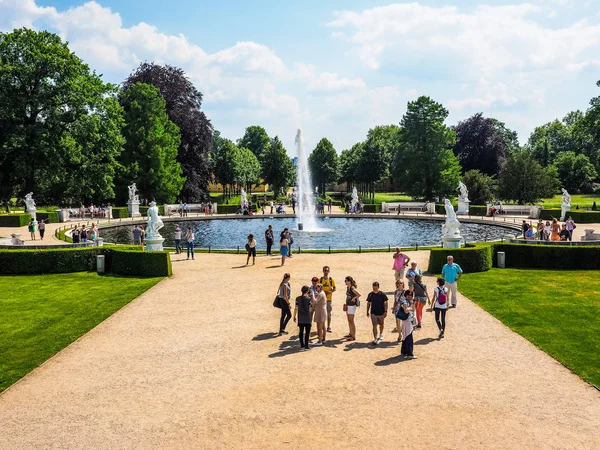 Schloss Sanssouci in Potsdam (HDR) — Stockfoto