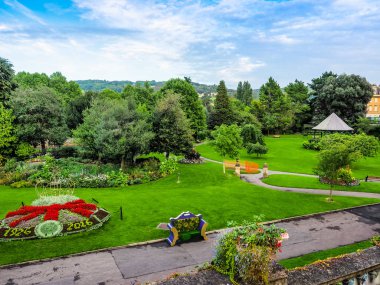 HDR Parade bahçeleri, banyo