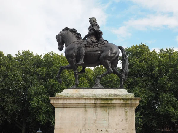 威廉三世雕像在布里斯托尔的皇后广场 — 图库照片