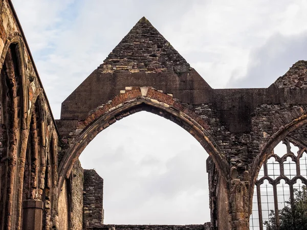 HDR St Peter geruïneerd kerk in Bristol — Stockfoto