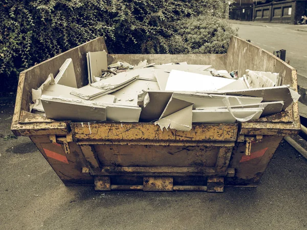 Vintage Dumper à la recherche de débris — Photo