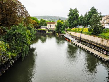HDR River Avon, banyo