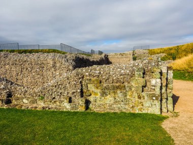 HDR eski Sarum kalesi kalıntıları Salisbury