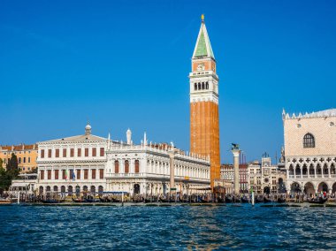 HDR St Mark Meydanı fron Venedik'te San Marco Havzası gördüm