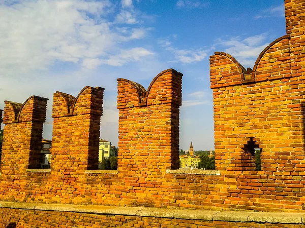 HDR Castelvecchio'yu Köprüsü aka Scaliger köprü Verona — Stok fotoğraf