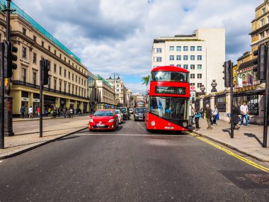 Çift katlı otobüs (Hdr)