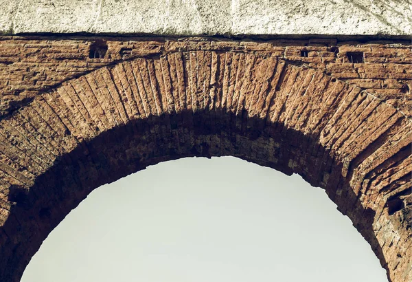 Arco romano de aspecto vintage —  Fotos de Stock