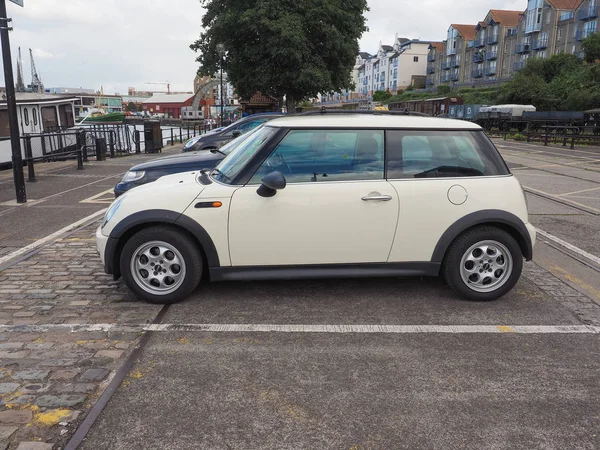 Mini voiture blanche — Photo