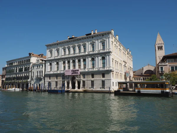 Palazzo Grassi in Venedig — Stockfoto