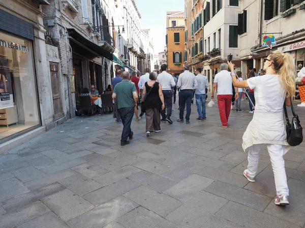 Venedik gelen turist — Stok fotoğraf