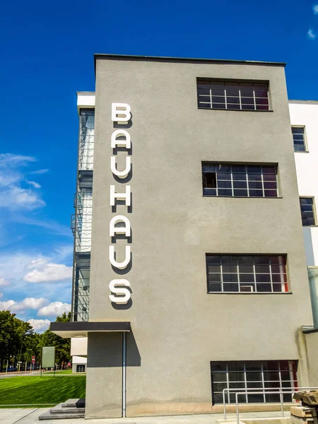 Bauhaus Dessau (HDR) — Stock Photo, Image