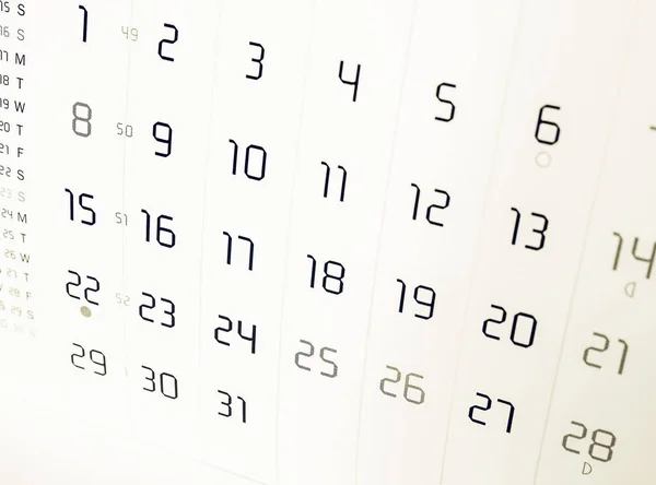 Vintage procurando Calendário página com foco seletivo — Fotografia de Stock