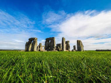 HDR Stonehenge anıt Wiltshire'deki/daki oteller